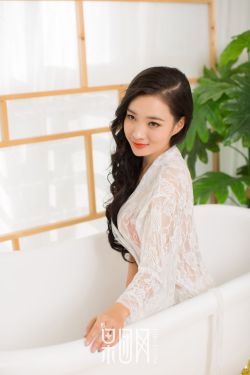 《高校女教师》无删减版